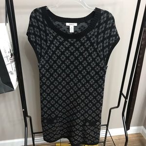 Black & Grey Sweater | Medium